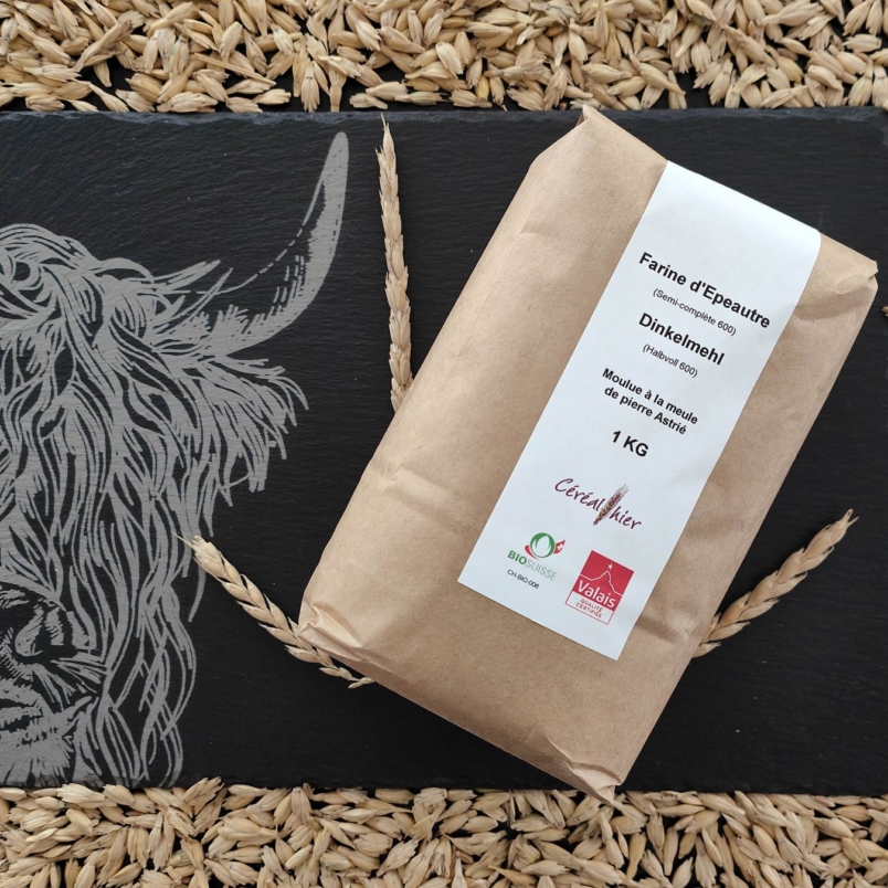 Farine d'épeautre semi complète